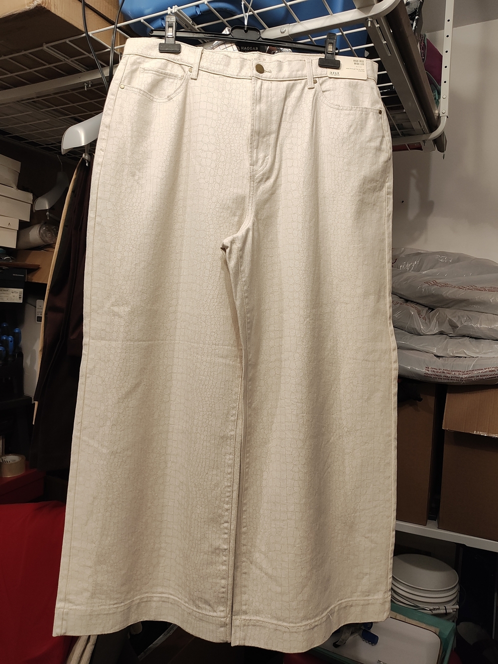 Wide-Leg Cream Jeans - Vagabond Style